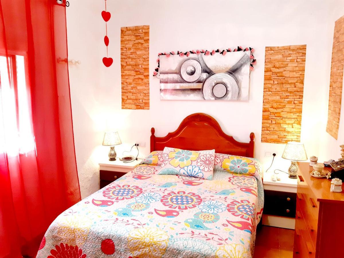Charming House In Illar With Mountain View And Balcony 빌라 외부 사진