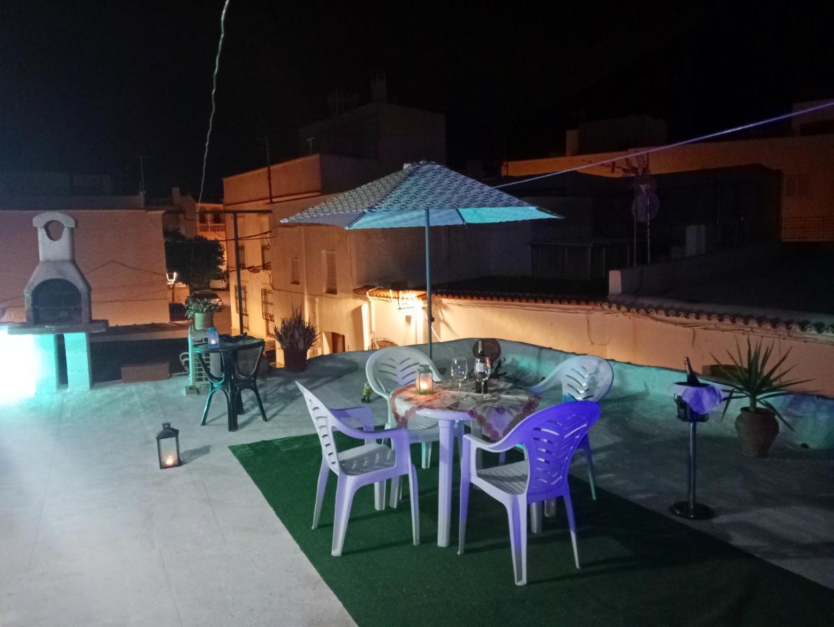 Charming House In Illar With Mountain View And Balcony 빌라 외부 사진