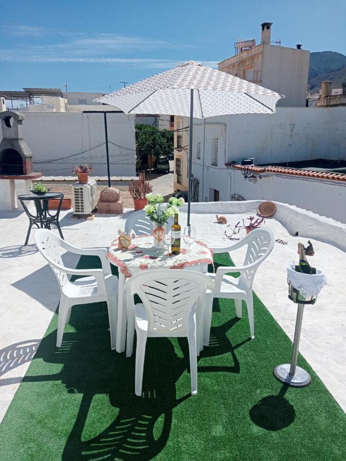 Charming House In Illar With Mountain View And Balcony 빌라 외부 사진