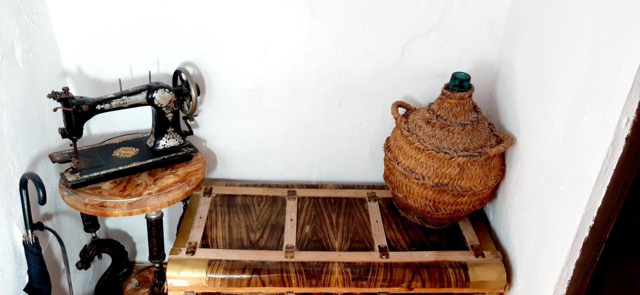 Charming House In Illar With Mountain View And Balcony 빌라 외부 사진