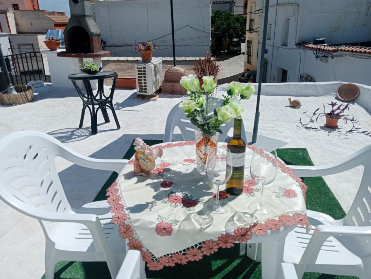 Charming House In Illar With Mountain View And Balcony 빌라 외부 사진