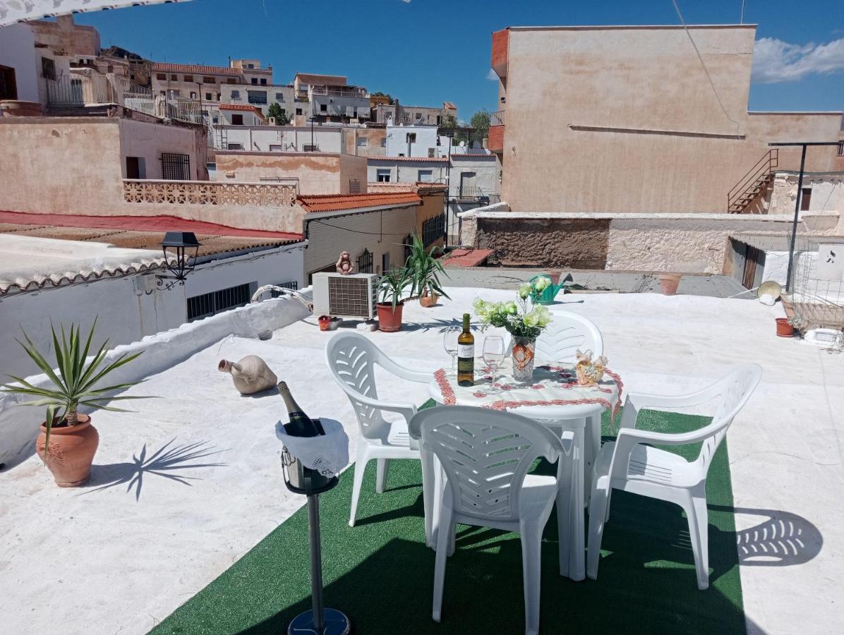 Charming House In Illar With Mountain View And Balcony 빌라 외부 사진