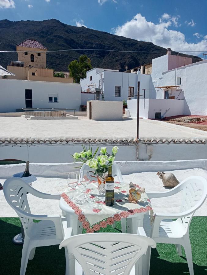 Charming House In Illar With Mountain View And Balcony 빌라 외부 사진