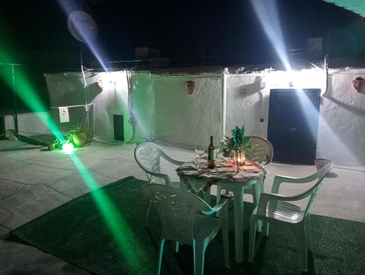 Charming House In Illar With Mountain View And Balcony 빌라 외부 사진