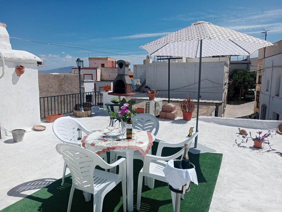 Charming House In Illar With Mountain View And Balcony 빌라 외부 사진